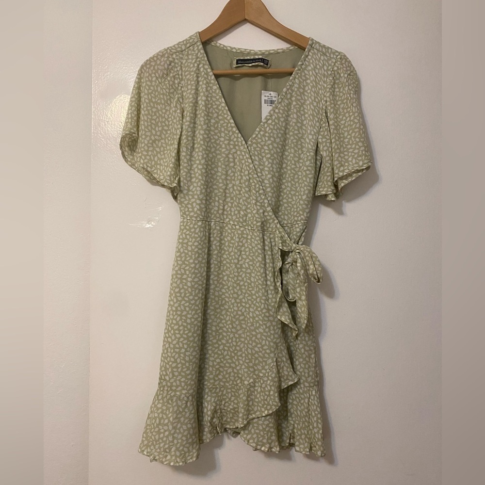 Abercrombie & Fitch Light Green Mini Wrap Dress - Picture 5 of 6